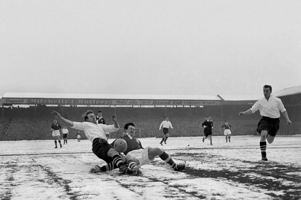 West Brom-WBA-Birmingham-winter-frozen pitc