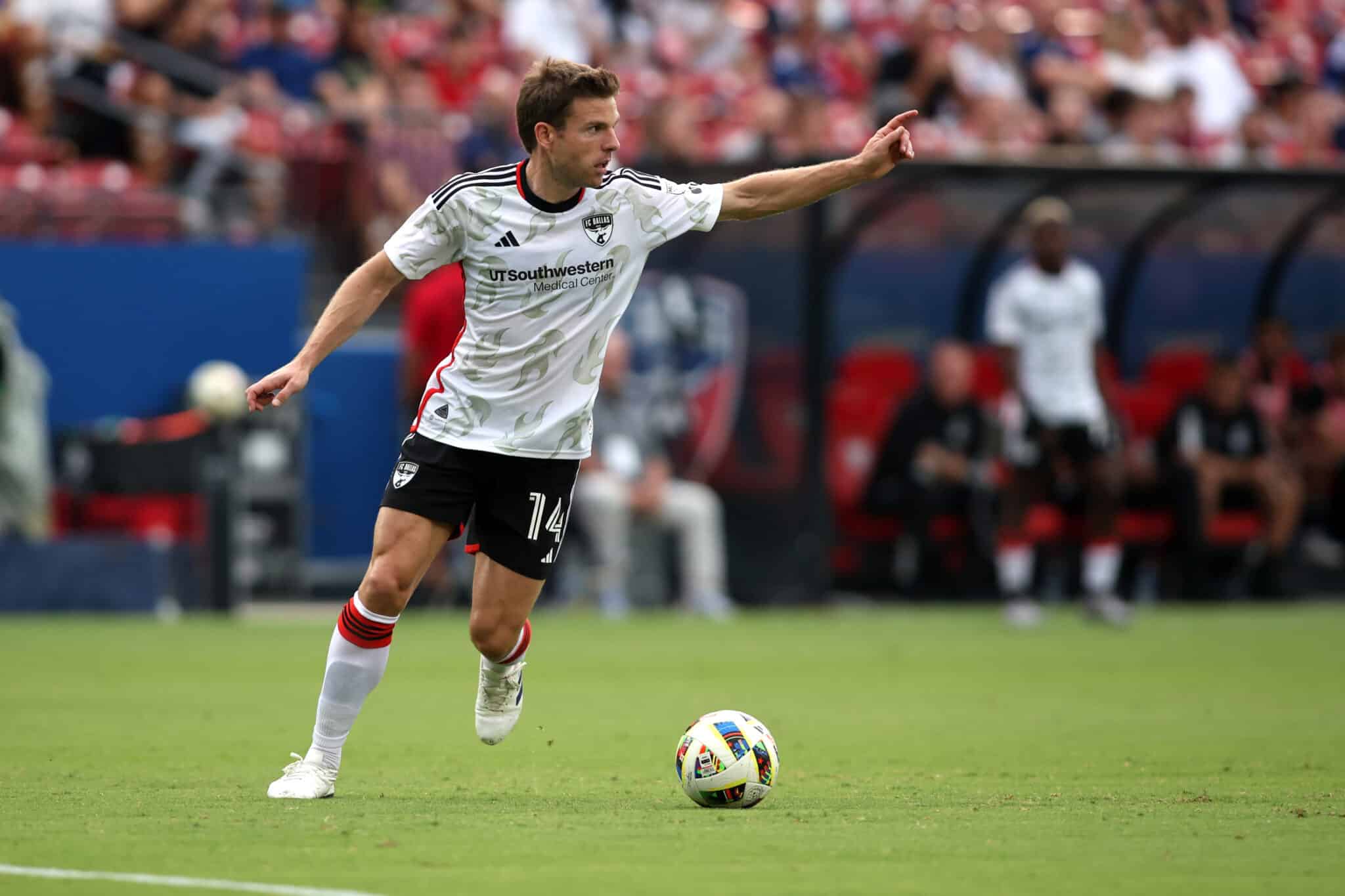 Seattle Sounders vs Dallas Player