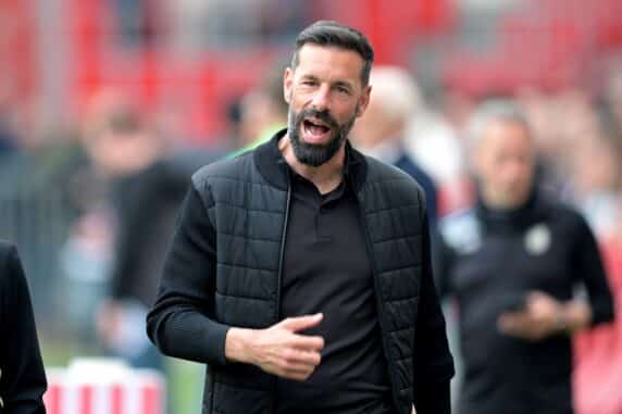 Ruud van Nistelrooij aan de slag bij Leicester City: tweede kans als hoofdtrainer