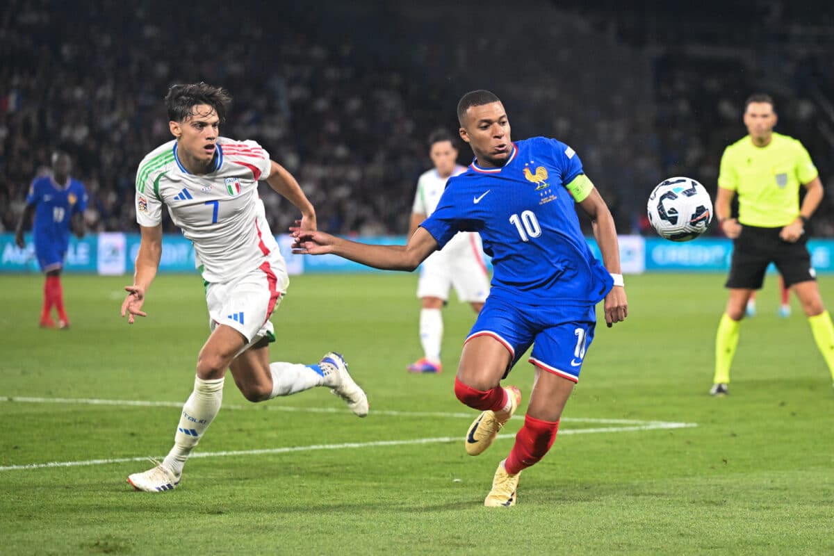 Itali&euml; - Frankrijk kijken