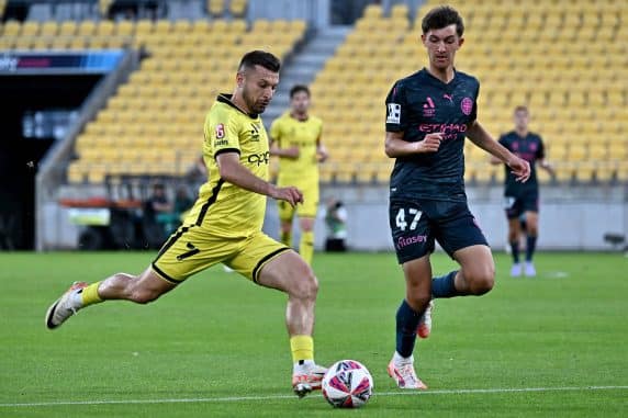 Wellington Phoenix vs Melbourne Victory prediction, odds & betting tips &ndash; 12/04/2025