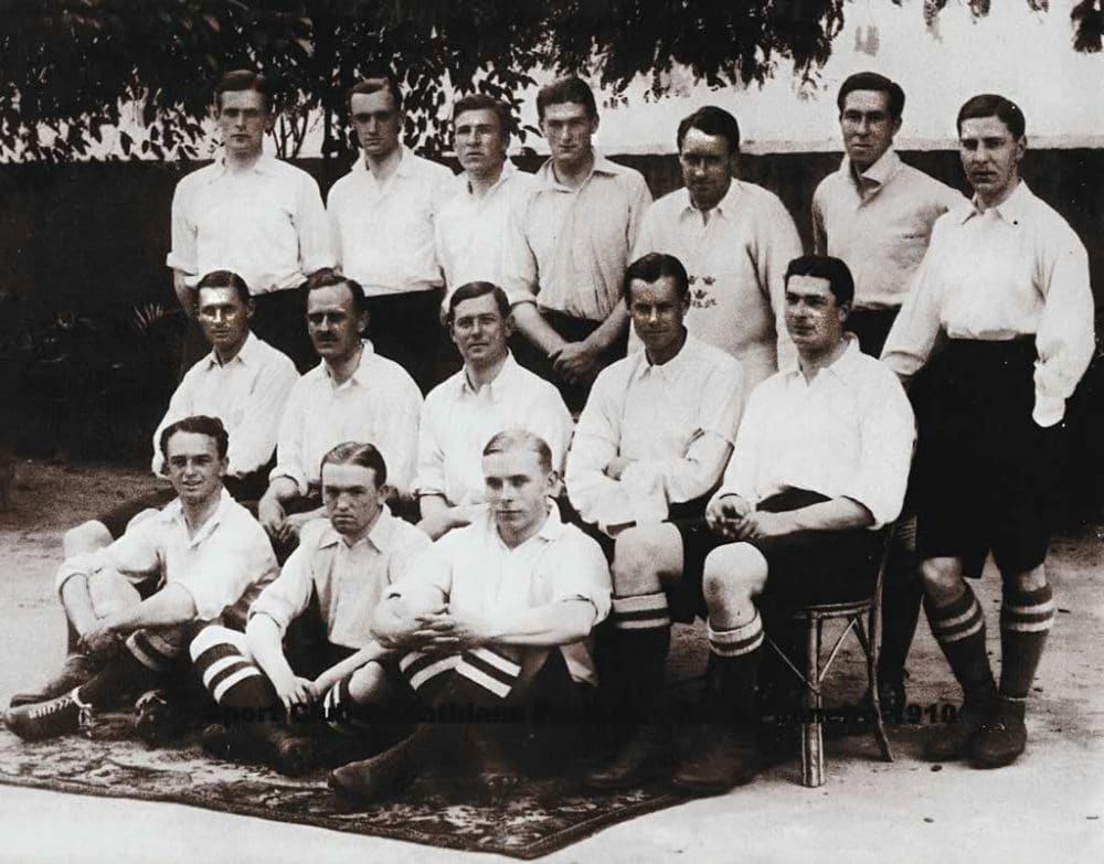 The link between Corinthians Paulista and Corinthian-Casuals started back in 1910