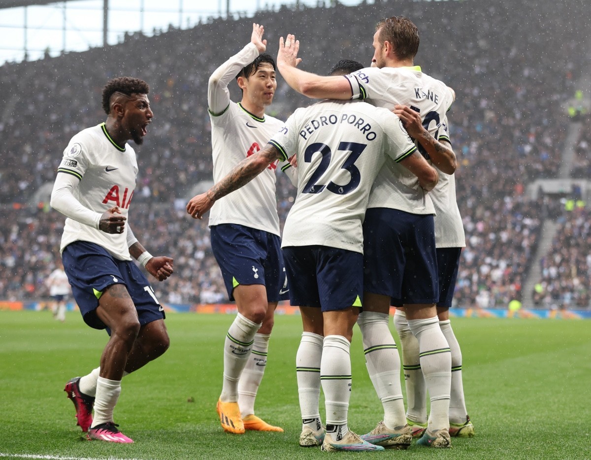 Spurs take on Palace
