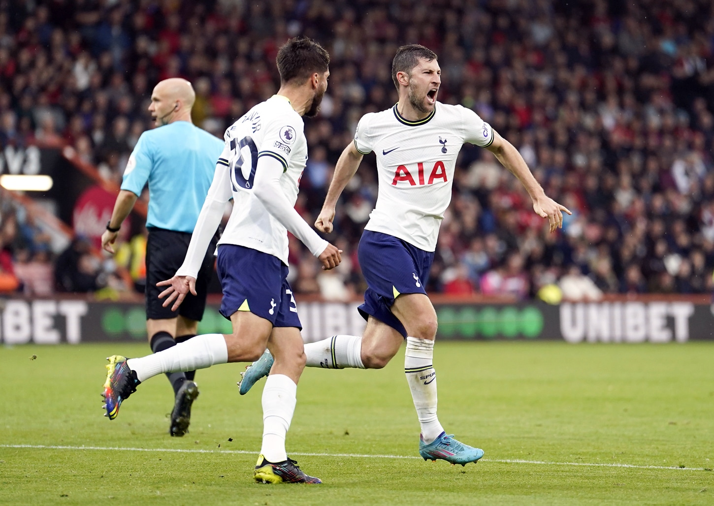 Ben Davies scored in a 3-2 win against Bournemouth
