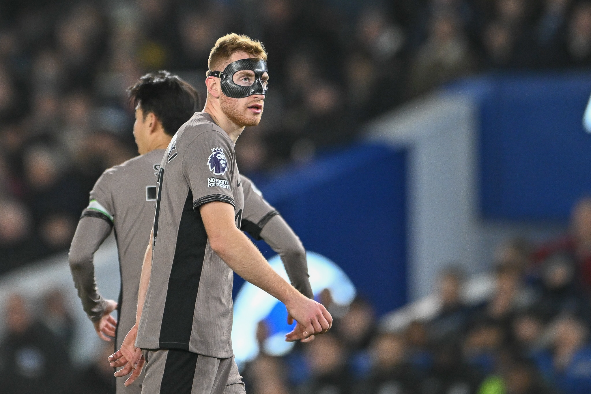 Деян Кулусевски в матче против Брайтона