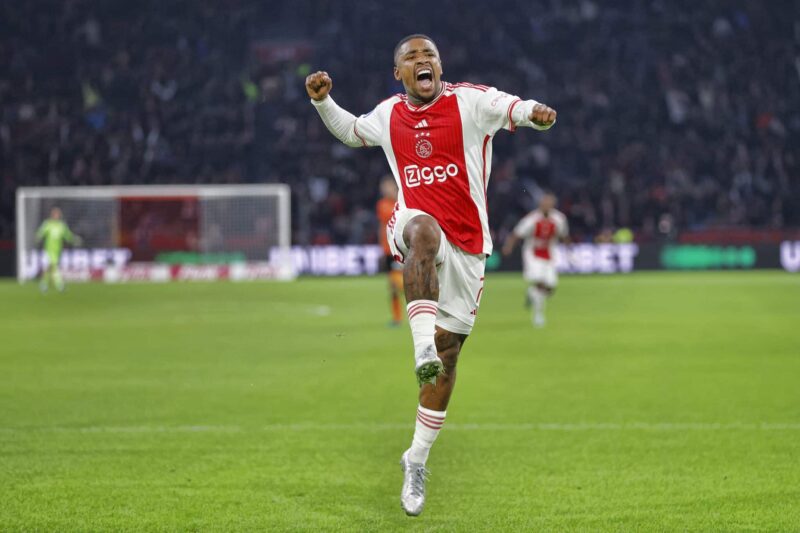 Ajax's Steven Bergwijn celebrating