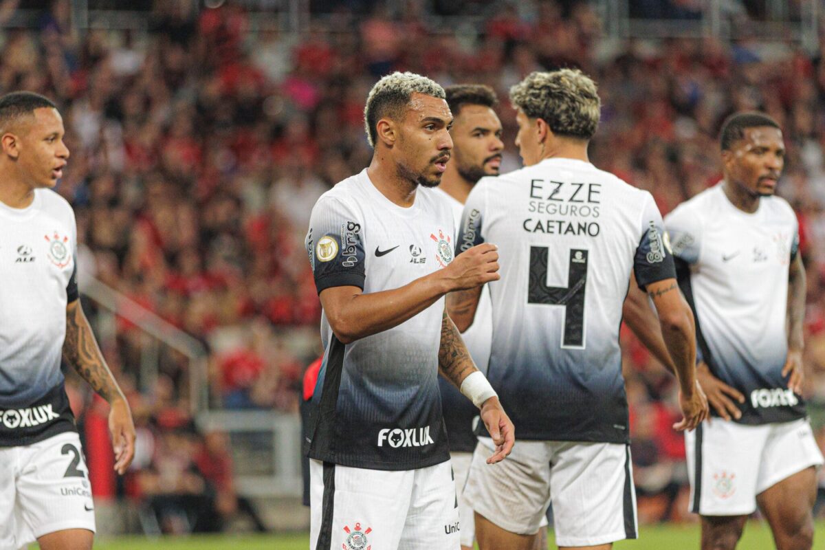Corinthians vs Athletico PR prediction, odds & betting tips 11/09/2025