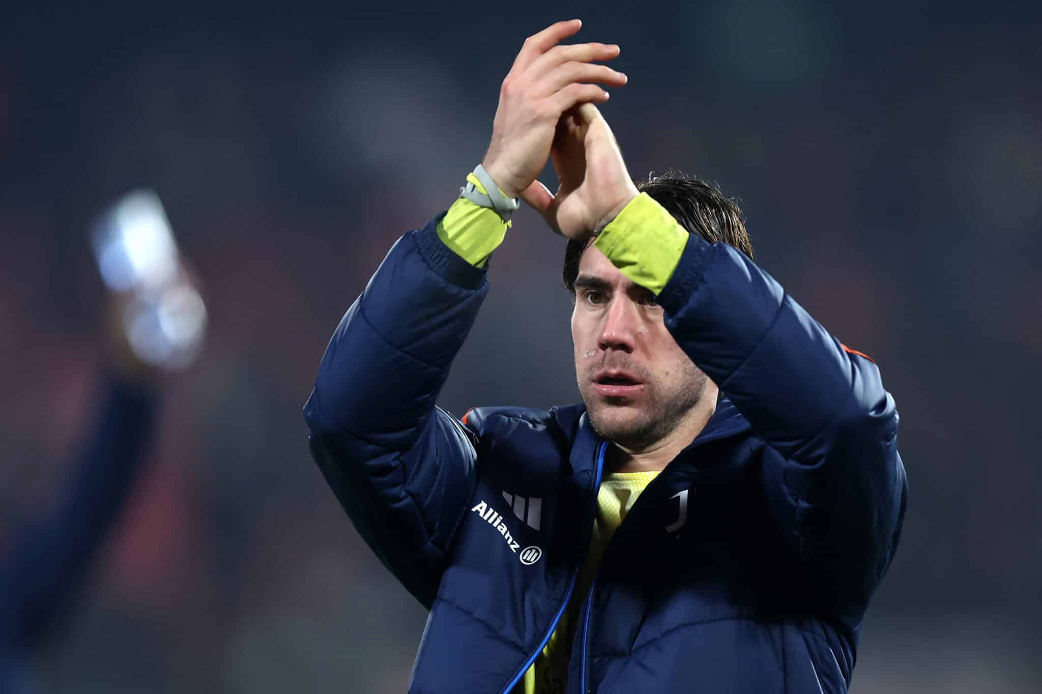 Man Utd transfer news: Can Red Devils beat Arsenal for Juventus star Vlahovic? Whisper+ verdict