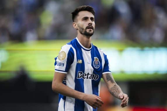 Today&rsquo;s Best Transfer Gossip & Rumours with Whispers Five: West Ham plotting move for Arsenal midfielder