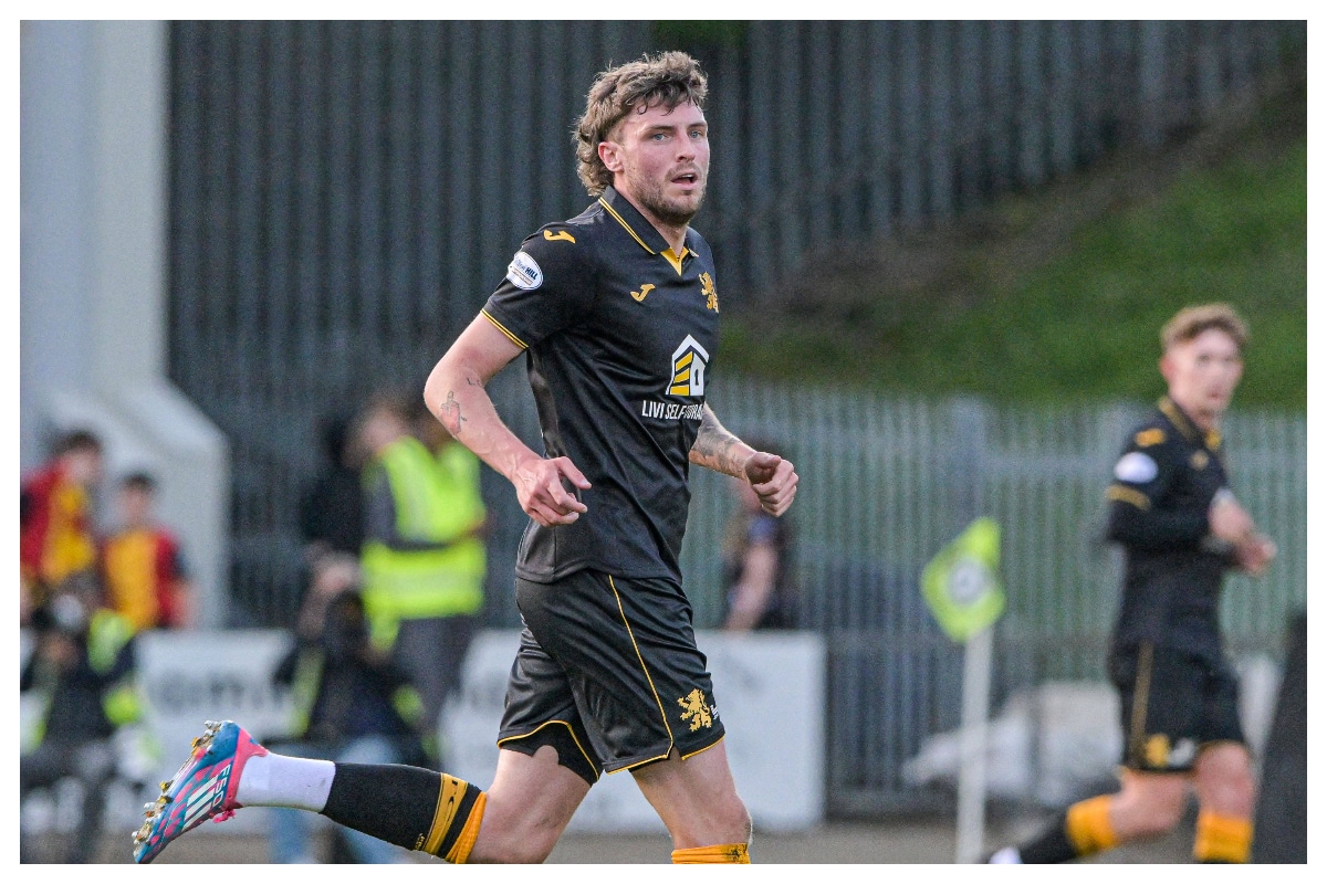 Robbie Muirhead, Livingston star (Imago)