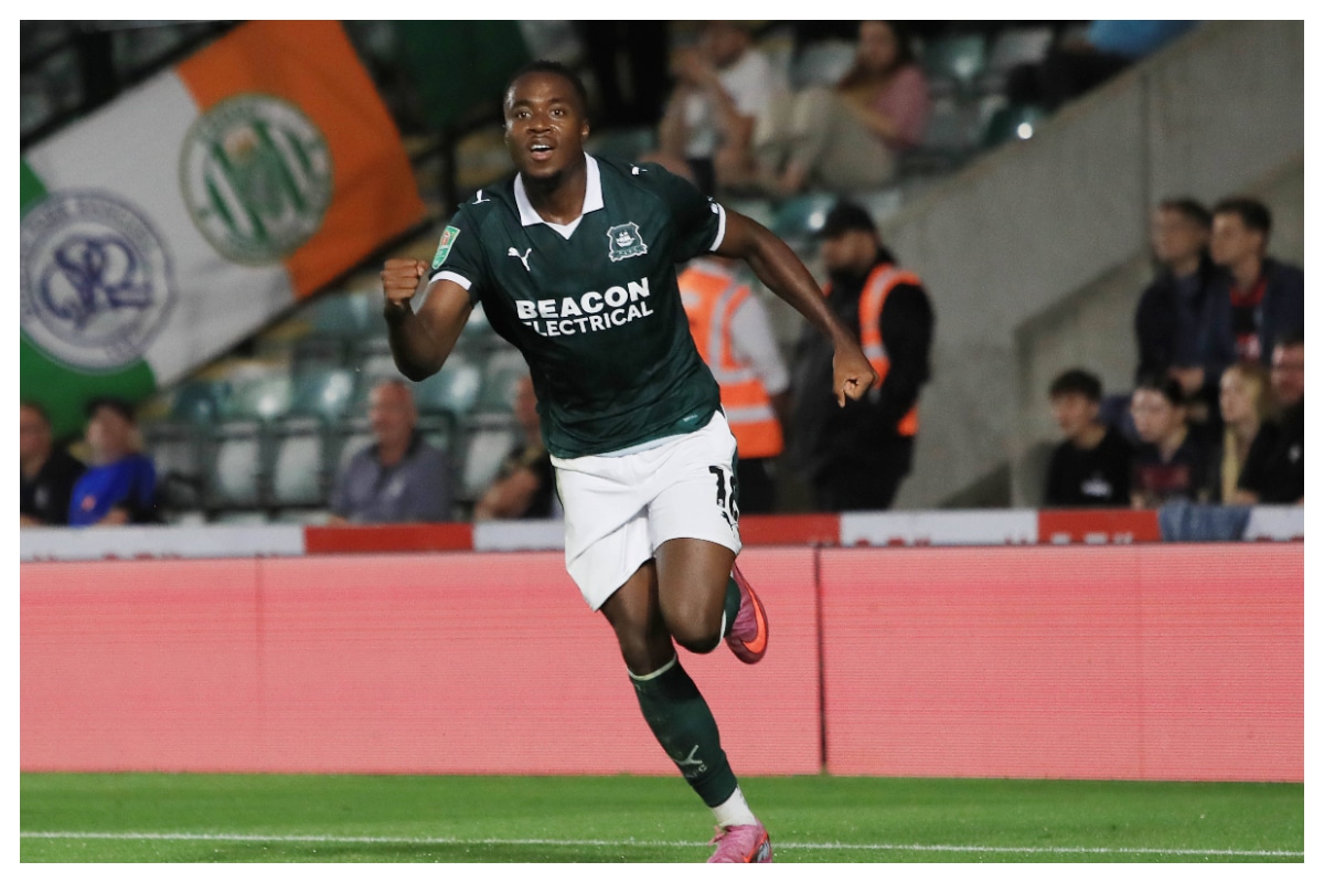Owen Oseni of Plymouth Argyle in action