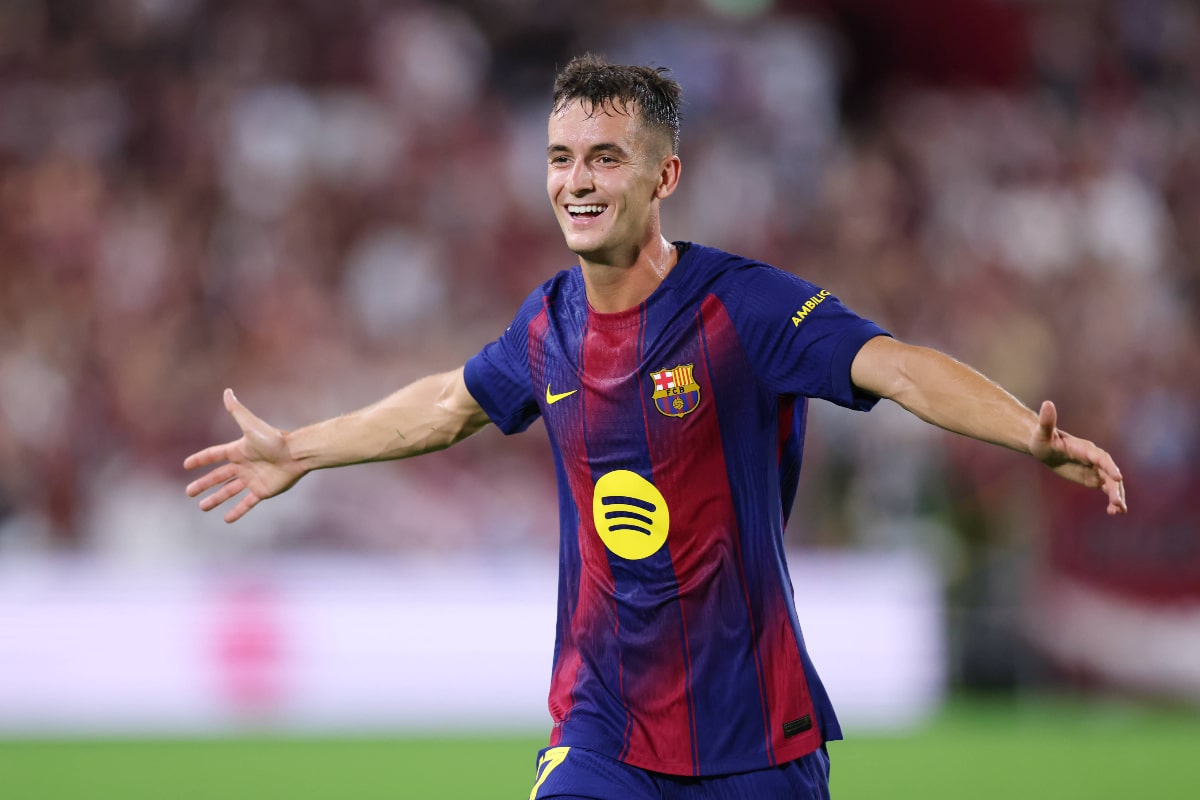 West Ham transfer news: Hammers in race with Wolverhampton for &pound;26m Barcelona midfielder