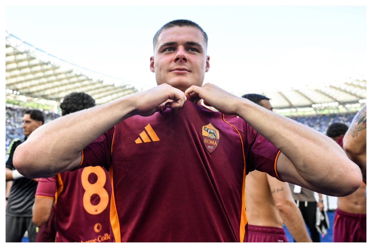 Evan Ferguson celebrating his goal || Imago