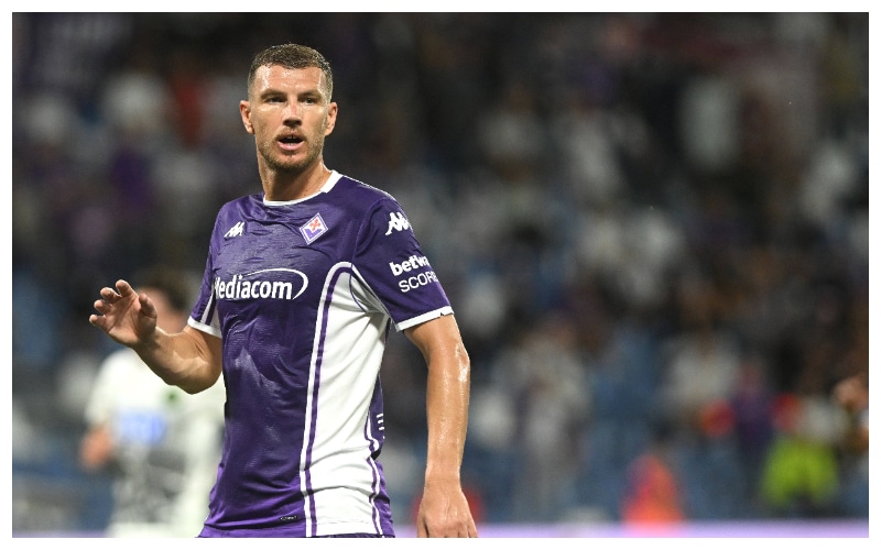 Edin Dzeko in action for Fiorentina || Credit || IMAGO / Buzzi