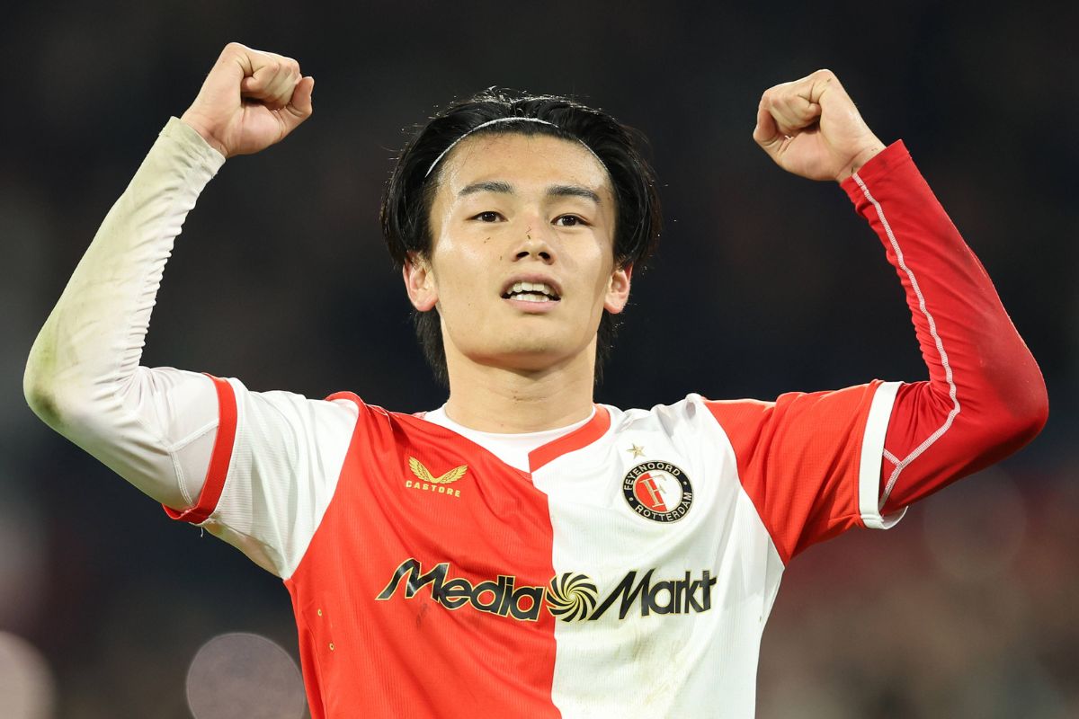 Ayase Ueda pictured in action for Feyenoord Rotterdam.