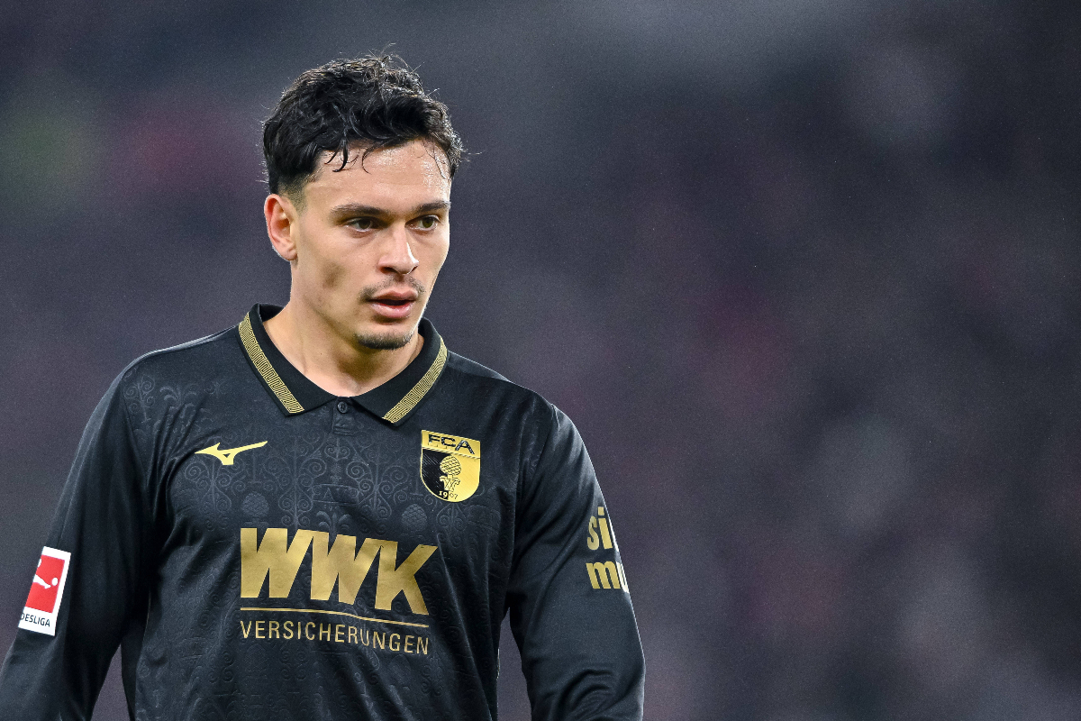 Augsburg striker Fabian Rieder pictured on 9 November 2025, wearing black kit. 