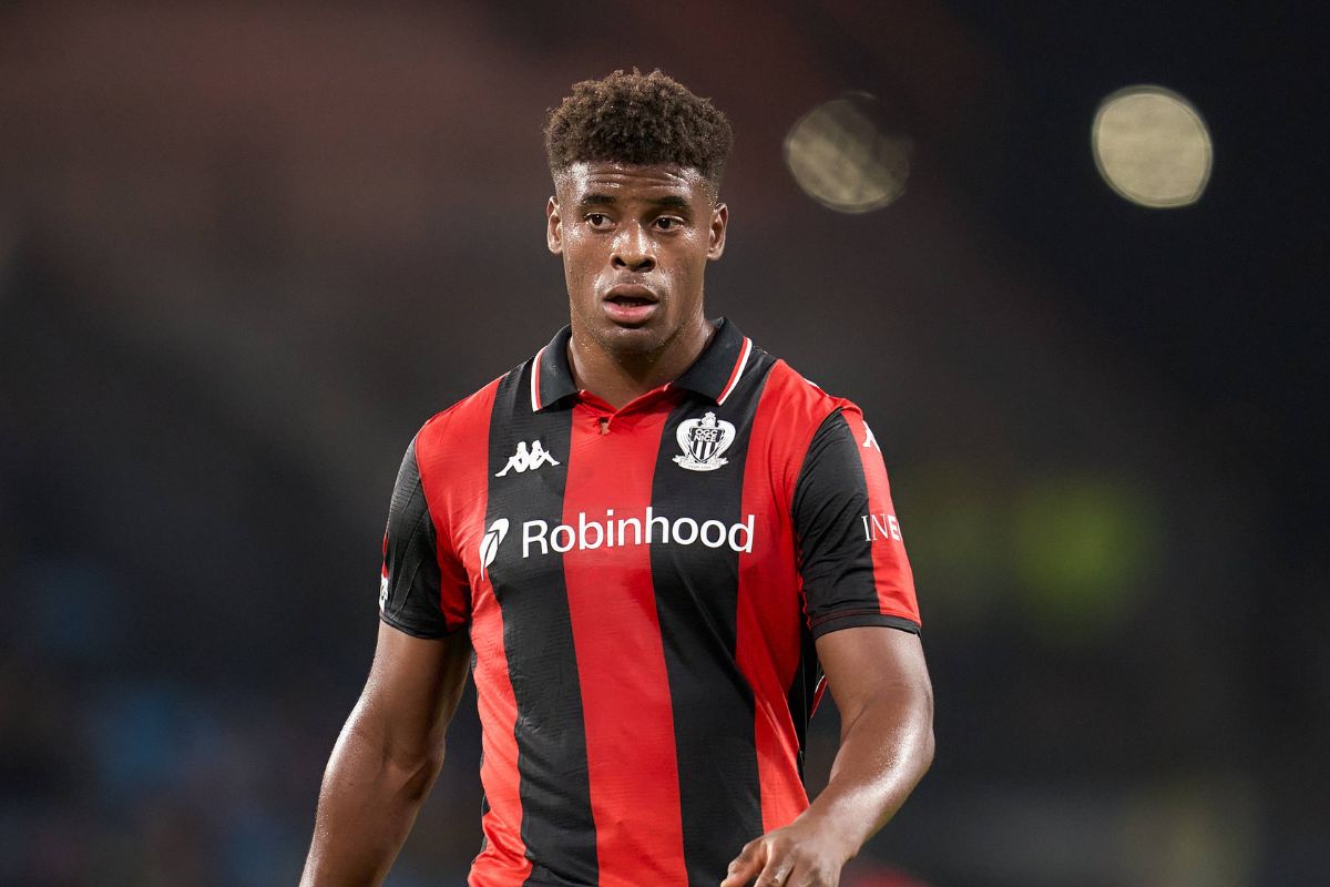 Kevin Carlos pictured in action for Nice.