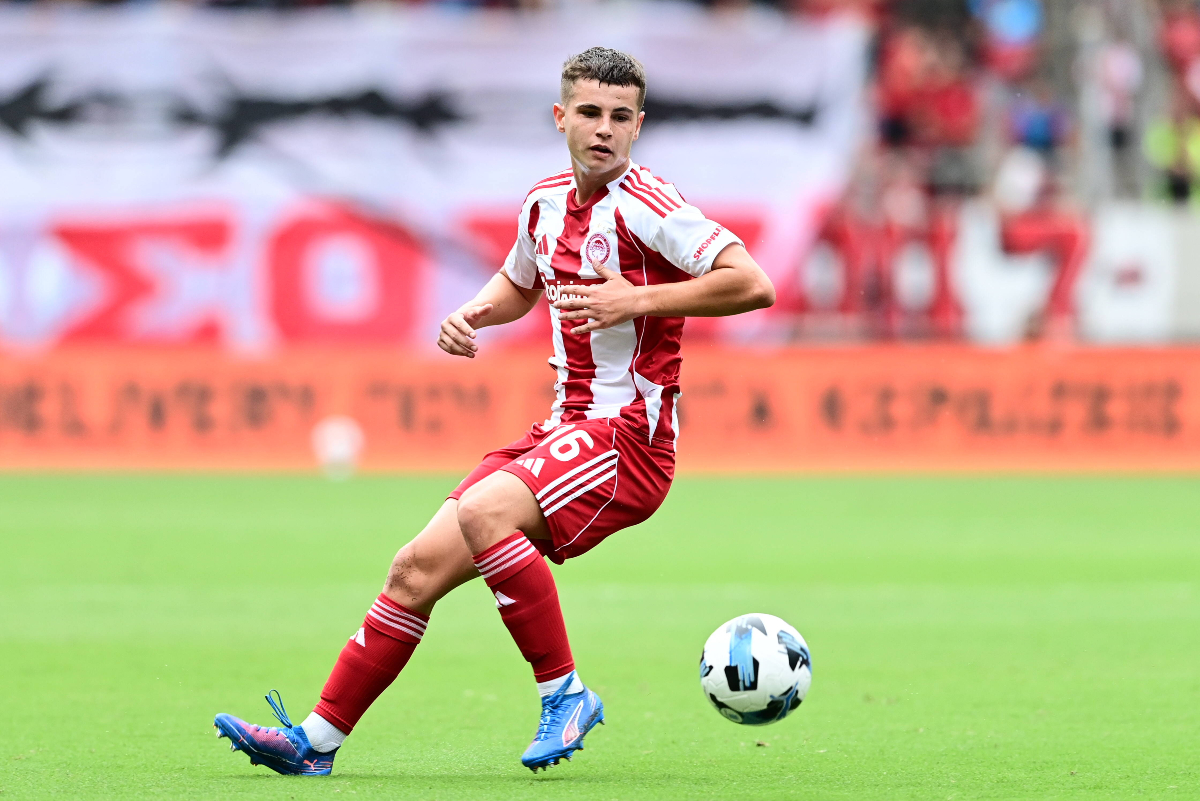 Christos Mouzakitis Olympiacos