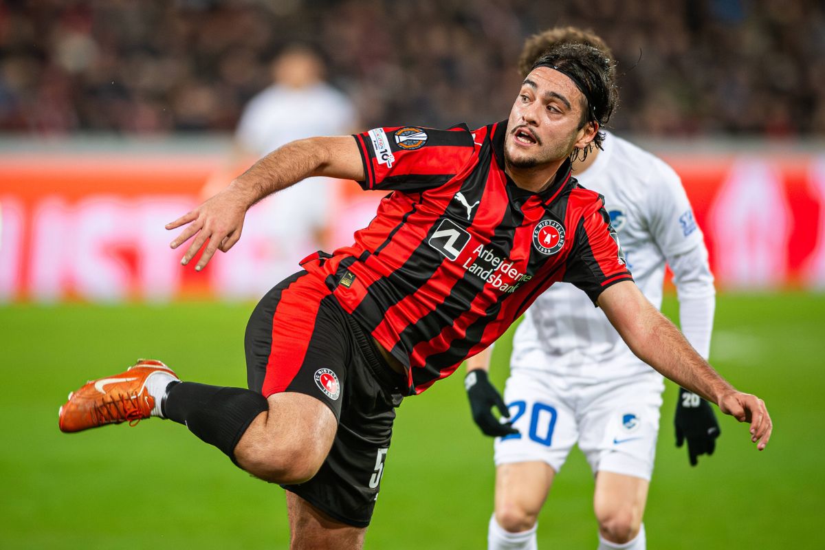 Aral Simsir pictured in action for Midtjylland