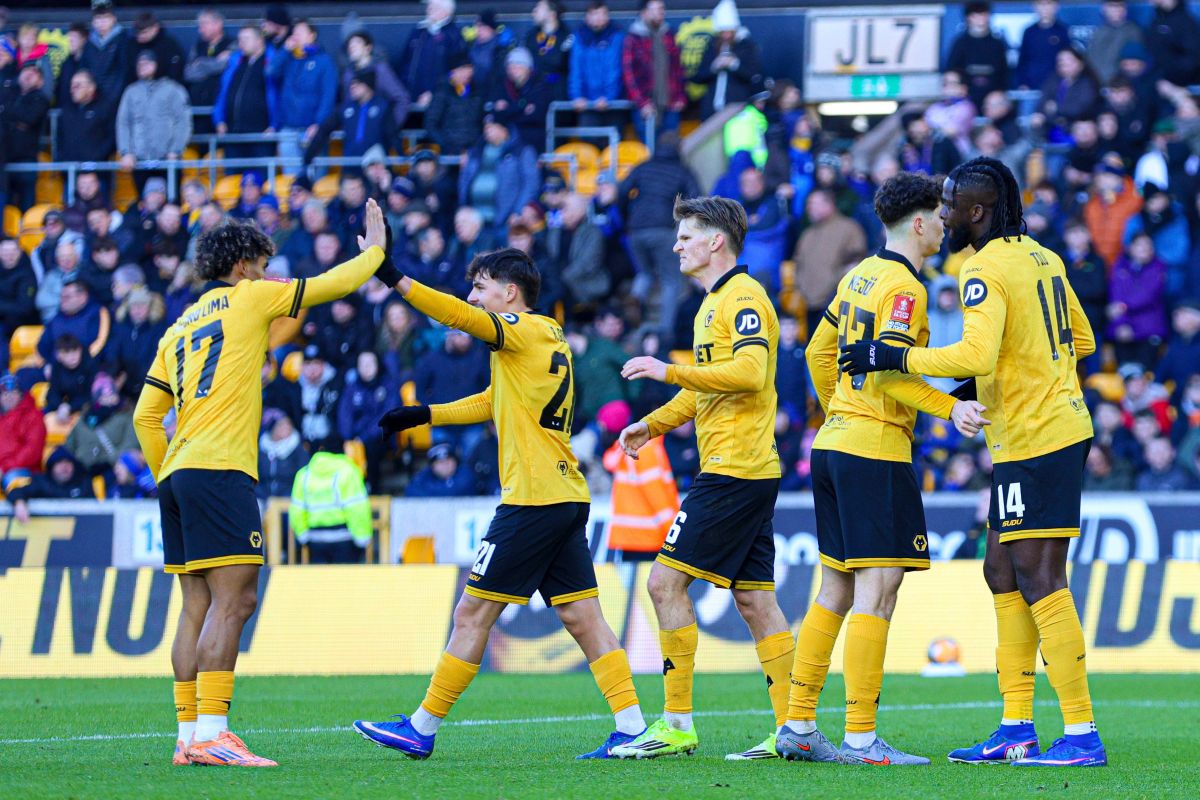 Grimsby Town vs Wolverhampton Wanderers prediction, odds & betting tips &ndash; 15/02/2026