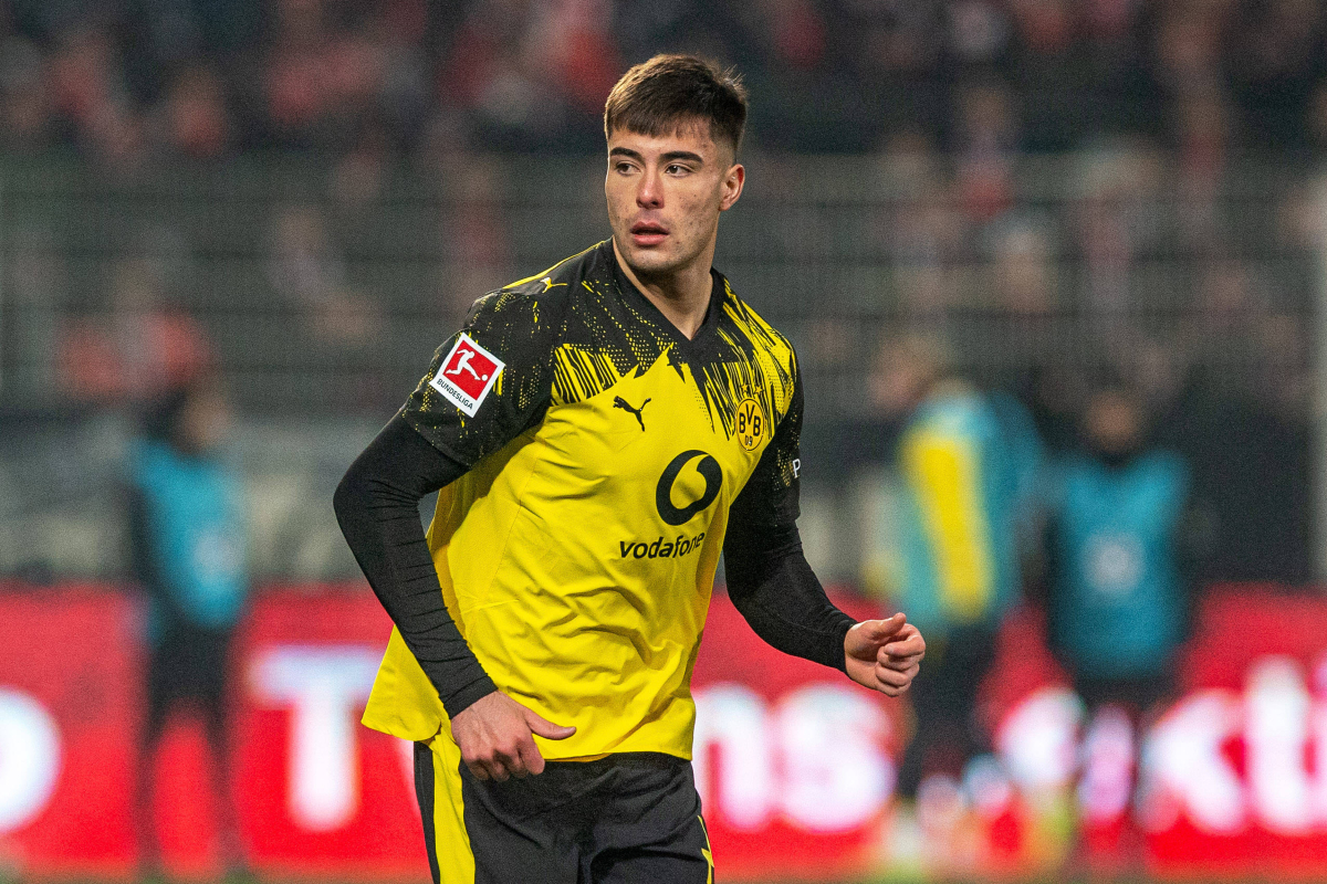 Chelsea transfer news: Blues send Anselmino to Strasbourg in defender swap