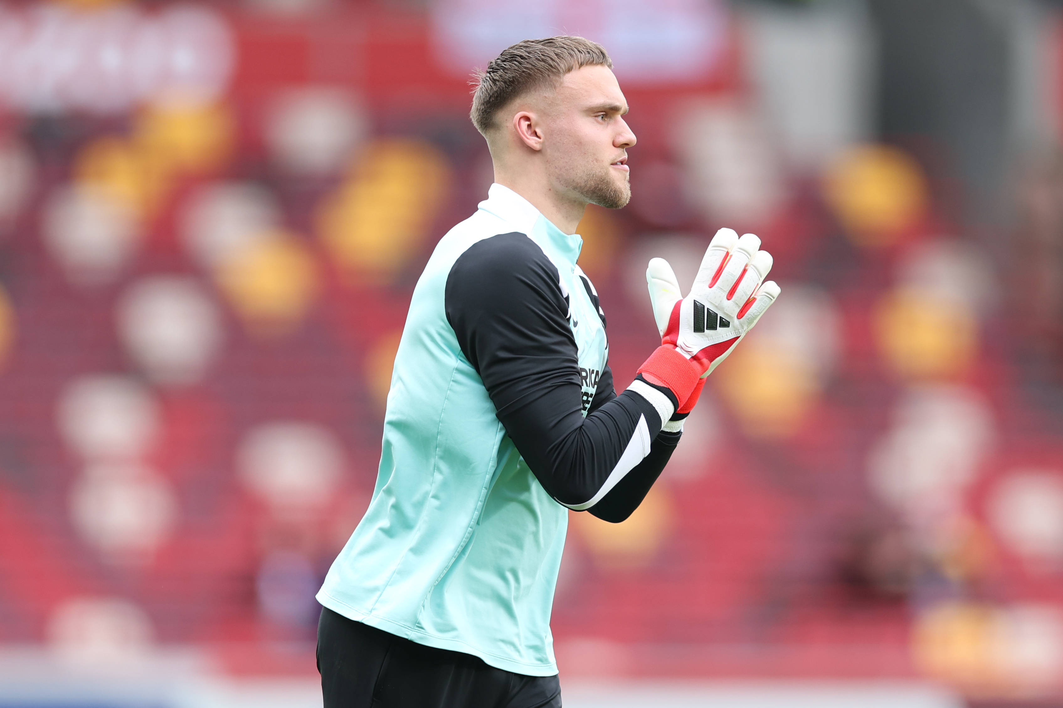 Bart Verbruggen of Brighton and Hove Albion 