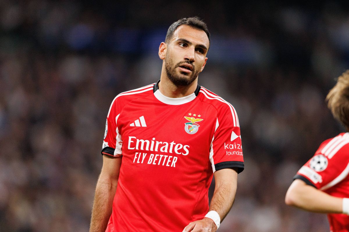 Vangelis Pavlidis in action for Benfica 