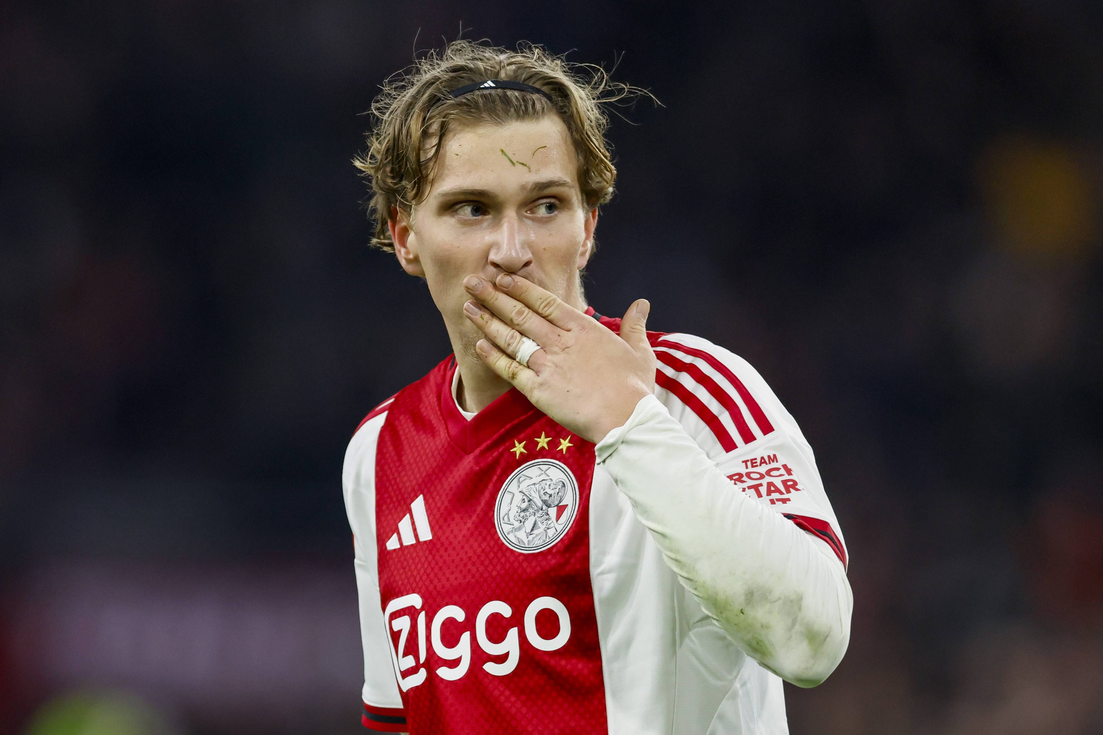 Ajax player Mika Godts